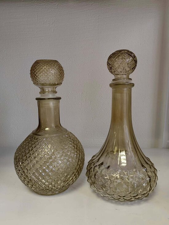 KARAFES